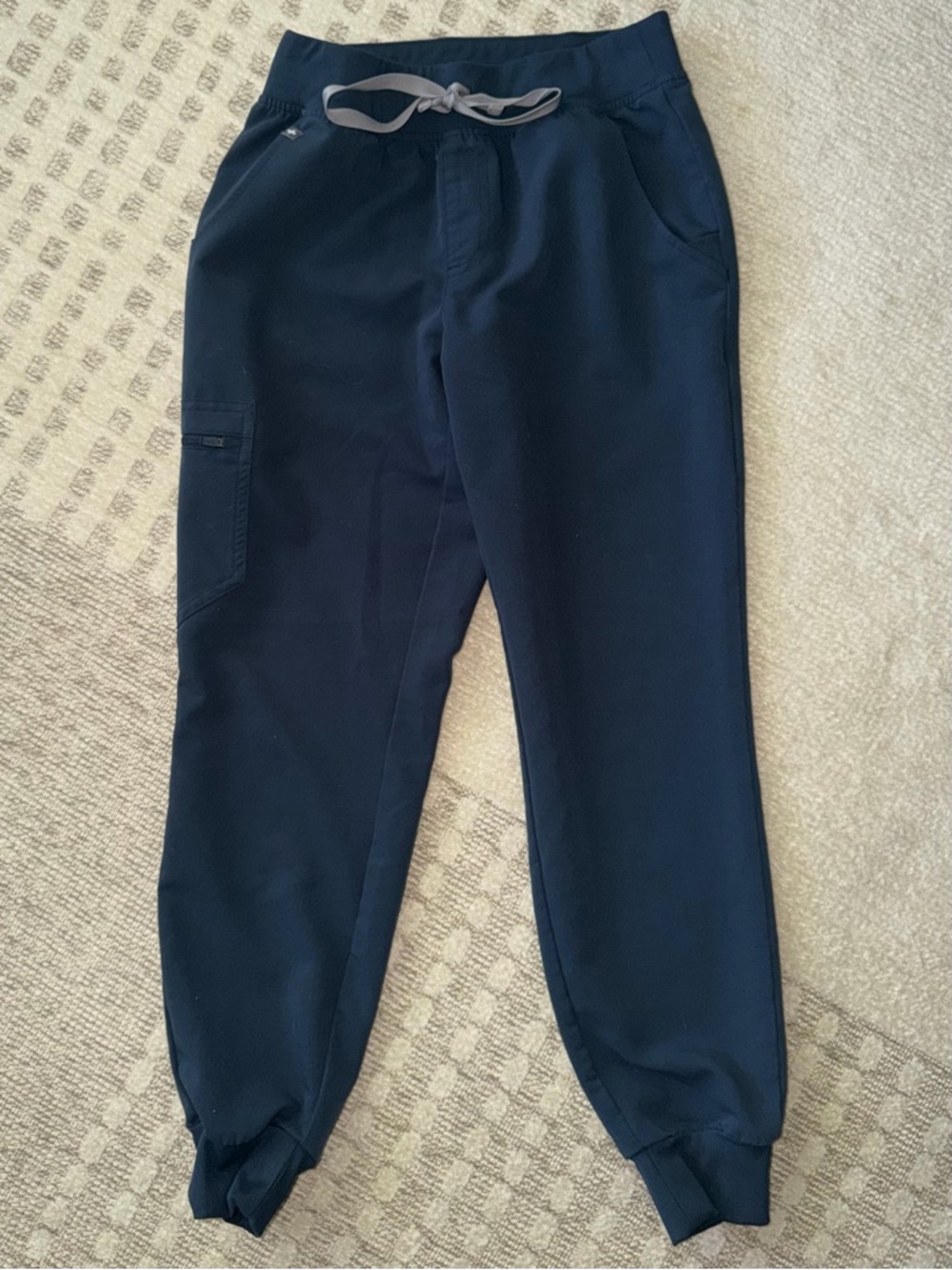 FIGS jogger scrub pant, navy, XS P
